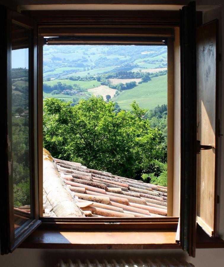 Country House Ca' Vernaccia Guest House Urbino Bagian luar foto