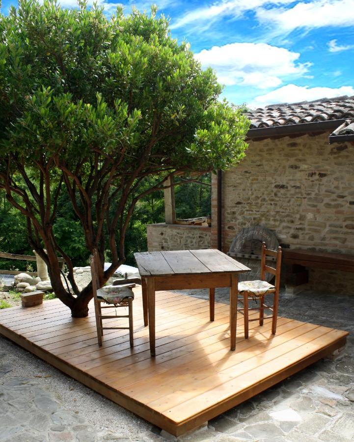 Country House Ca' Vernaccia Guest House Urbino Bagian luar foto