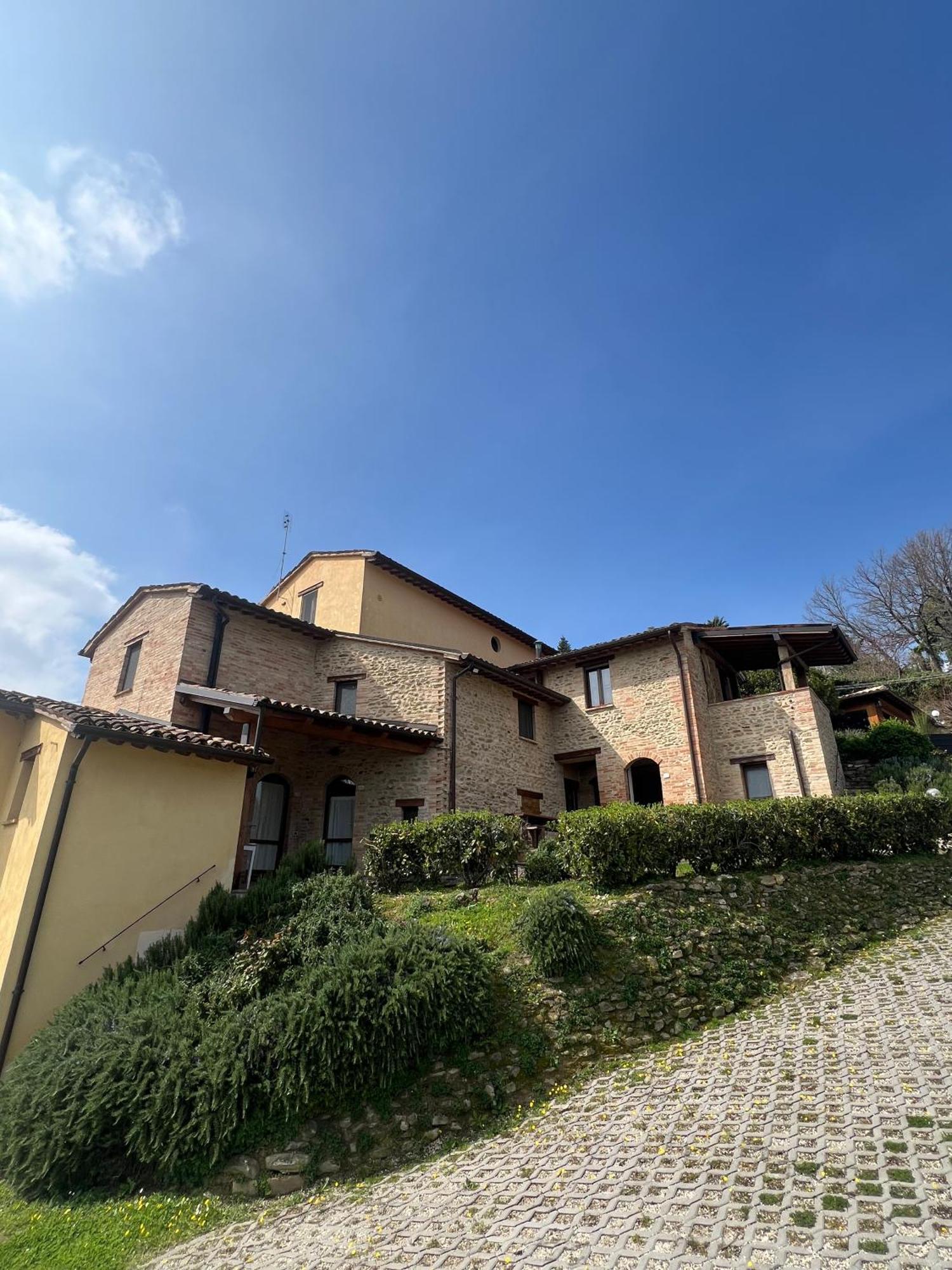 Country House Ca' Vernaccia Guest House Urbino Bagian luar foto